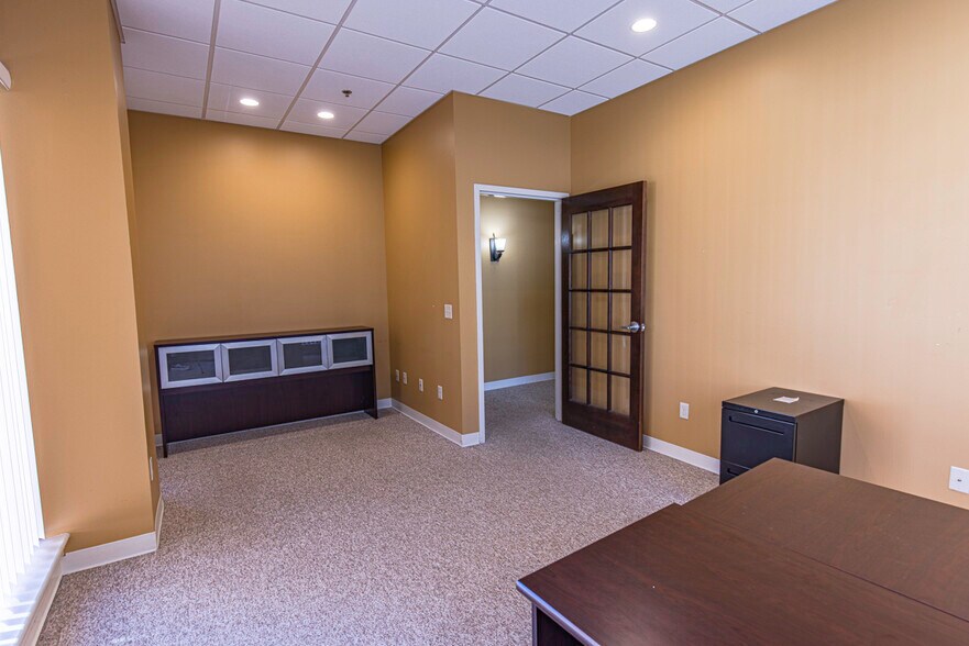 More Photos Of 9 May St, Bangor Medical For Sale