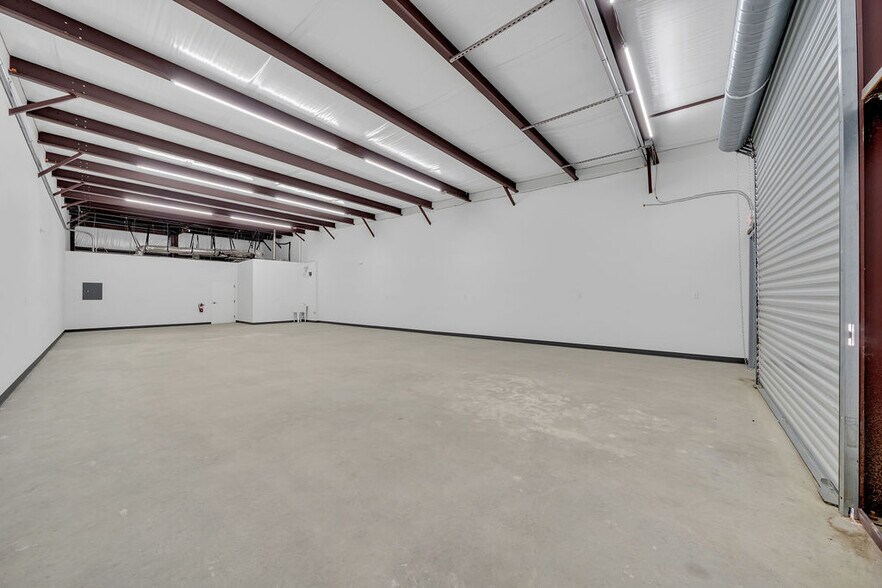More Photos Of 4503 N Stahl Park, San Antonio Unknown For Lease