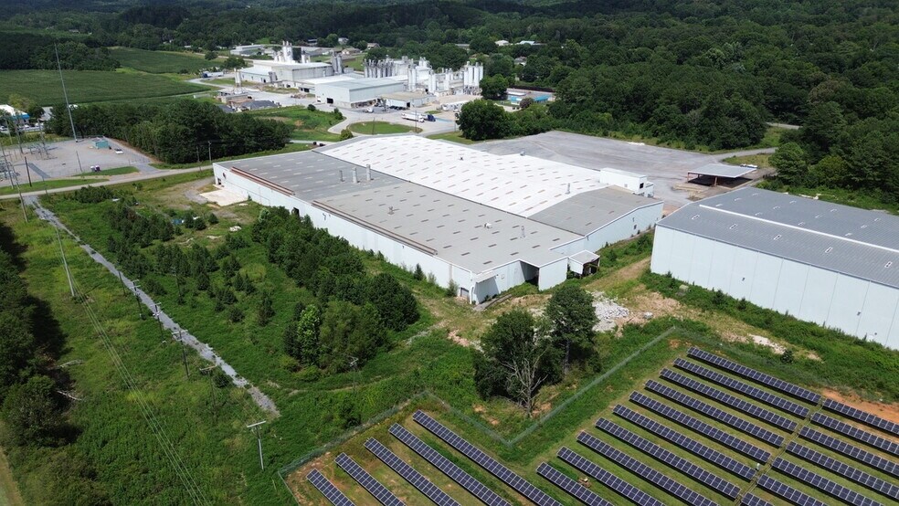 More Photos Of 318 Gordon St, Fairmount Industrial For Sale