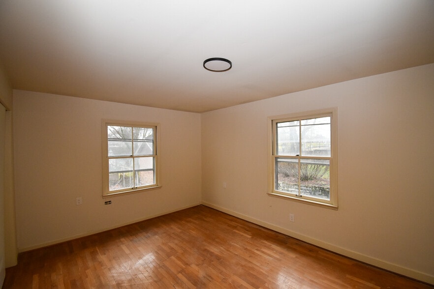 More Photos Of 321 S Main St, Harrodsburg Apartments For Sale