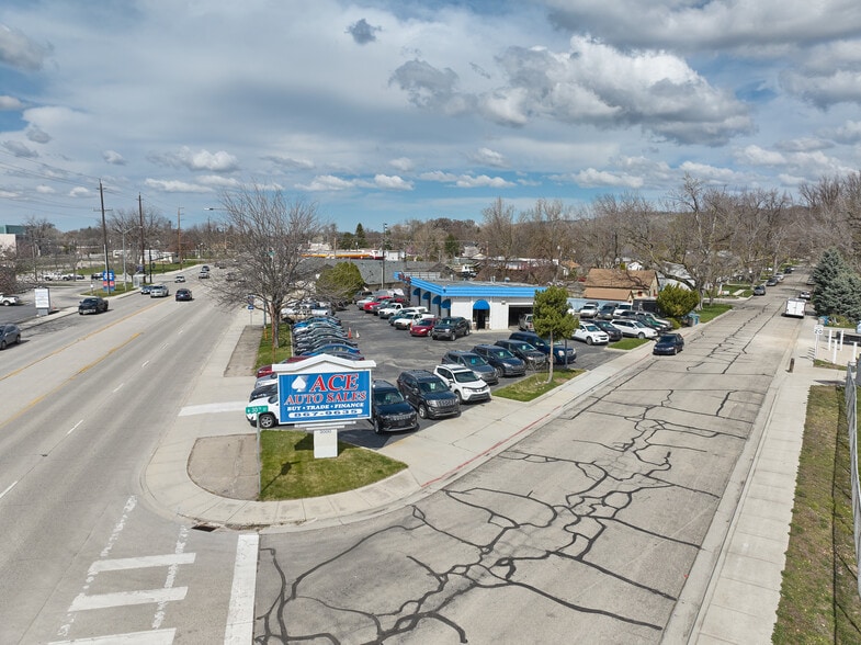 More Photos Of 3000 W State St, Boise Auto Dealership For Sale