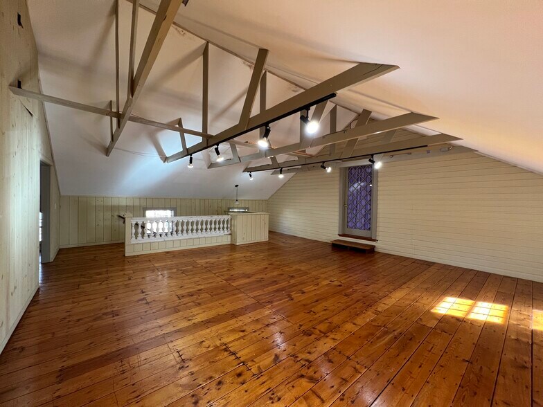 More Photos Of 80 Lafayette Rd, Hampton Falls Freestanding For Lease