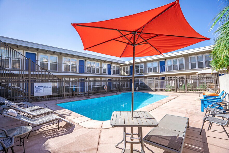 More Photos Of 5747 Lauretta St, San Diego Apartments For Sale