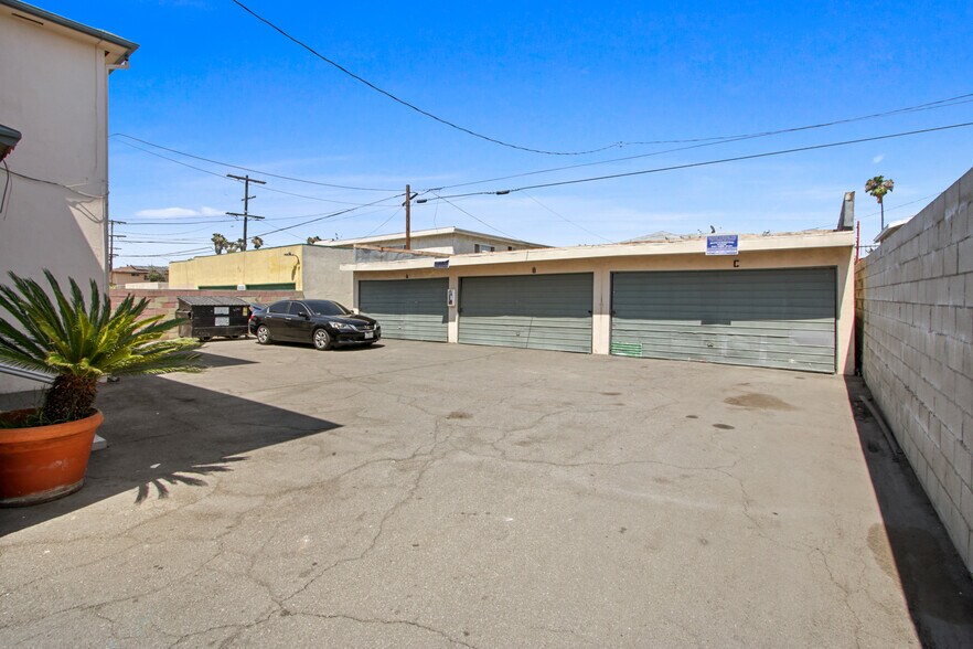 More Photos Of 6509 Brynhurst Ave, Los Angeles Apartments For Sale