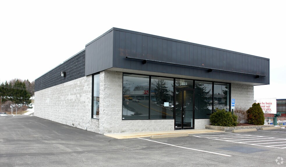 More Photos Of 825-B Beaver Grade Rd, Coraopolis Freestanding For Lease