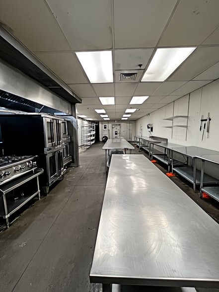 More Photos Of 3600 E 40th Ave, Denver Warehouse For Lease