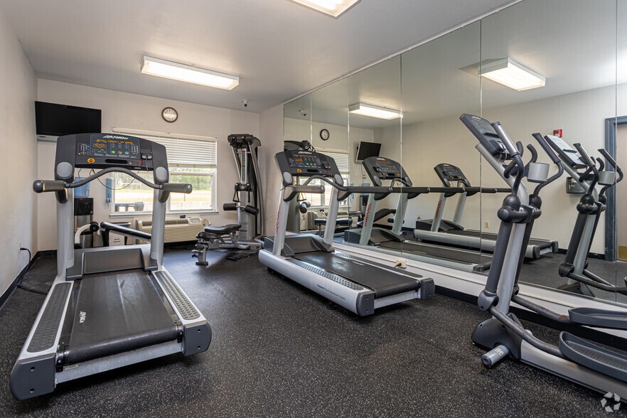 More Photos Of 13900 Wilfred Seymour Rd, Ocean Springs Hotel For Sale
