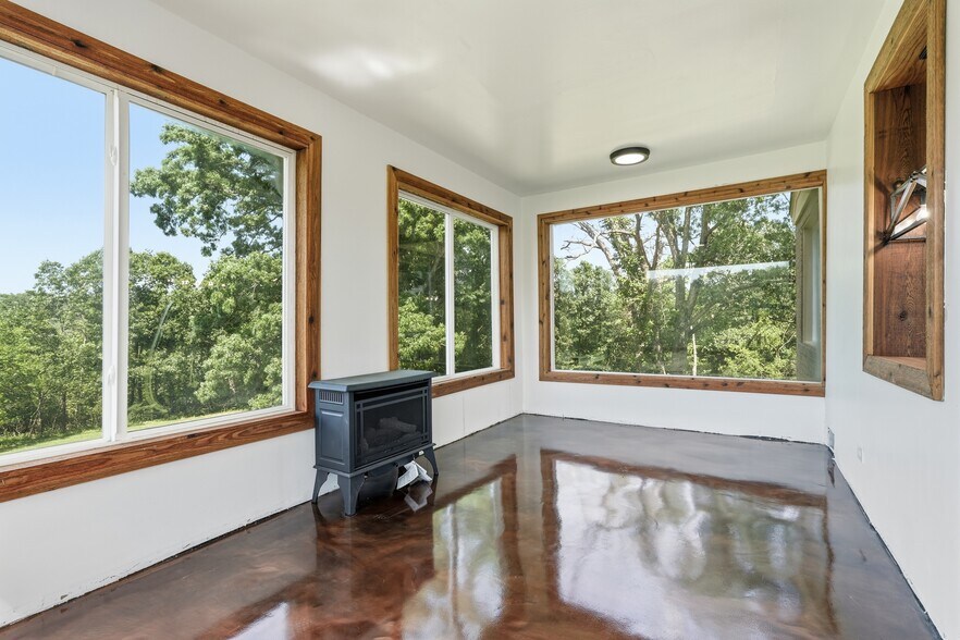 More Photos Of 10907 E 87th St, Raytown Multifamily For Sale