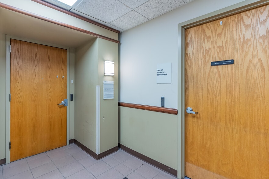 More Photos Of 1 Bartol Ave, Ridley Park Medical For Lease