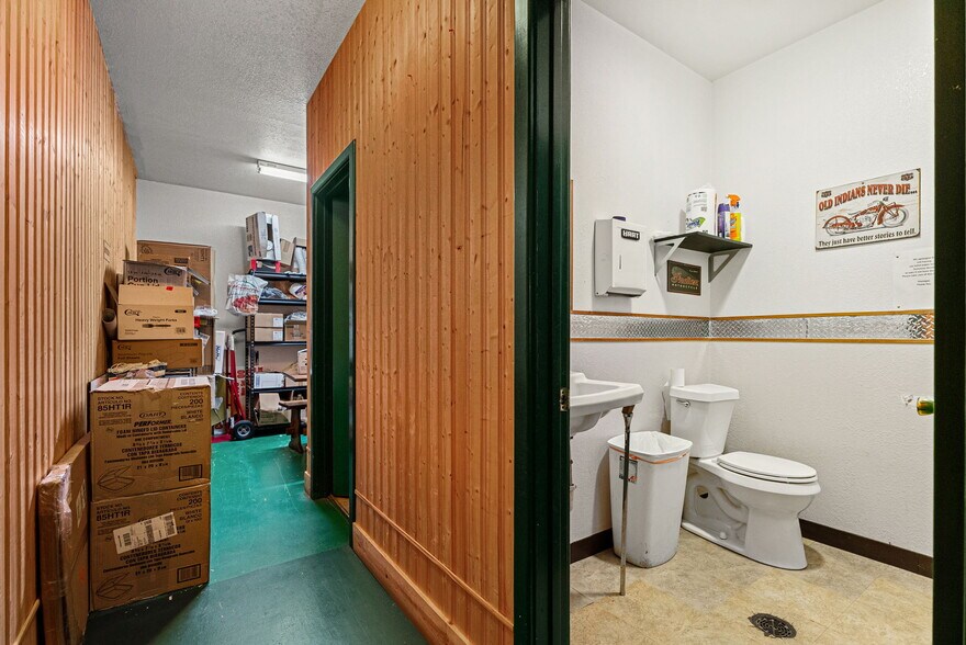 More Photos Of 2858 I-20, Van Freestanding For Sale