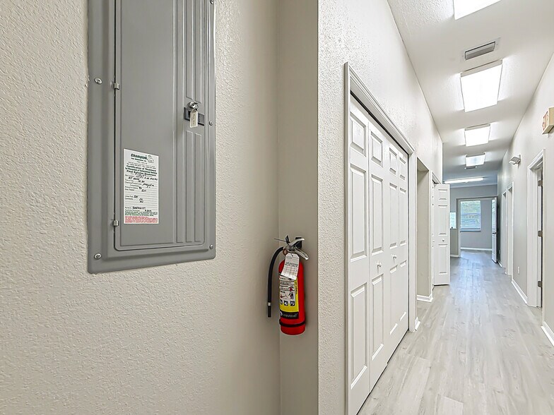 More Photos Of 15151 S US Highway 441, Summerfield Medical For Sale