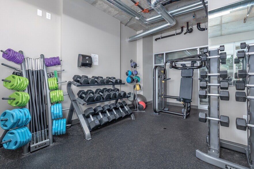 More Photos Of 801 NW 10th St, Oklahoma City Apartments For Lease