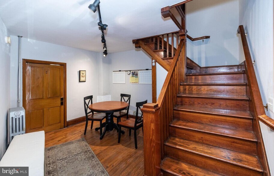 More Photos Of 233 W Patrick St, Frederick Office For Sale