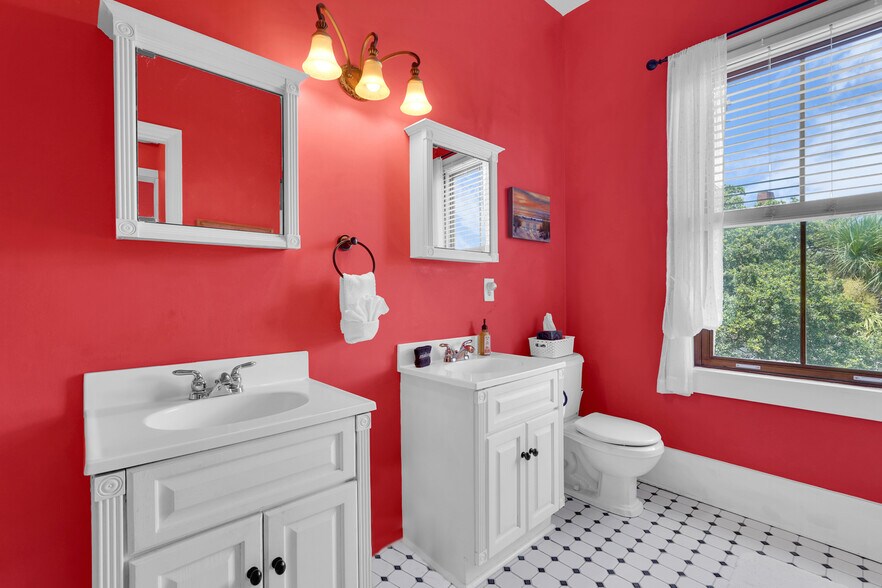 More Photos Of 21 Officers Row, Tybee Island Hospitality For Sale