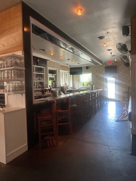 More Photos Of 206 Olde New Jersey Ave, North Wildwood Restaurant For Sale