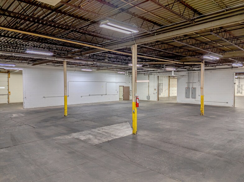More Photos Of 9721 York Alpha Dr, North Royalton Manufacturing For Sale