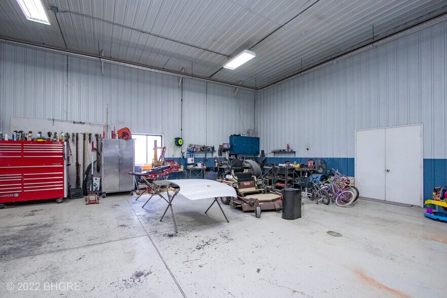 More Photos Of 2326 N Main St, Osceola Auto Repair For Sale