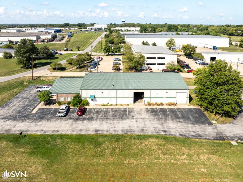 More Photos Of 129 Fieldview Dr, Versailles Warehouse For Sale