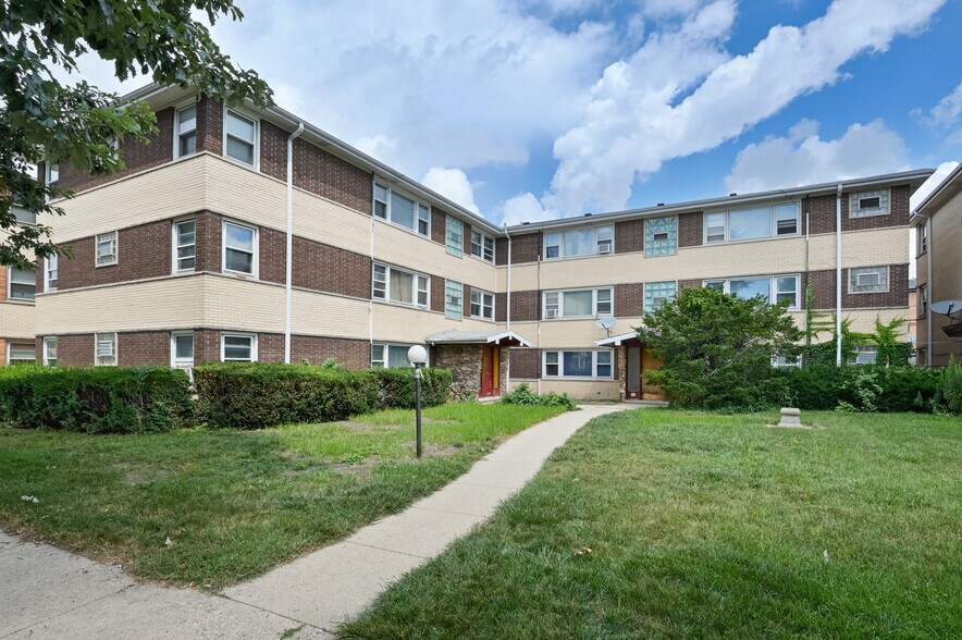 More Photos Of 8544 W Gregory St, Chicago Apartments For Sale