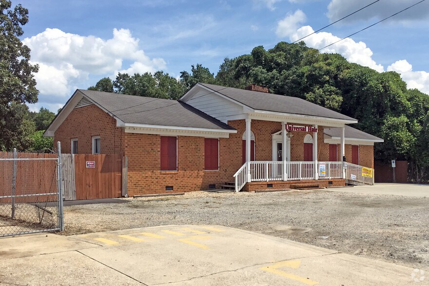 More Photos Of 811 Cokey Rd, Rocky Mount General Retail For Lease