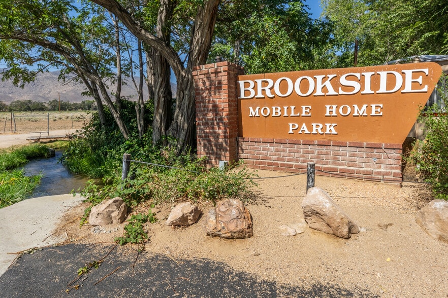 Primary Photo Of 85 Schoeber Ln, Bishop Manufactured Housing Mobile Home Park For Sale