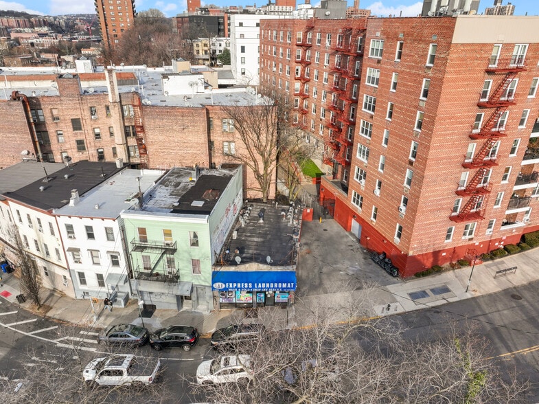 More Photos Of 3320 Fort Independence St, Bronx Freestanding For Sale