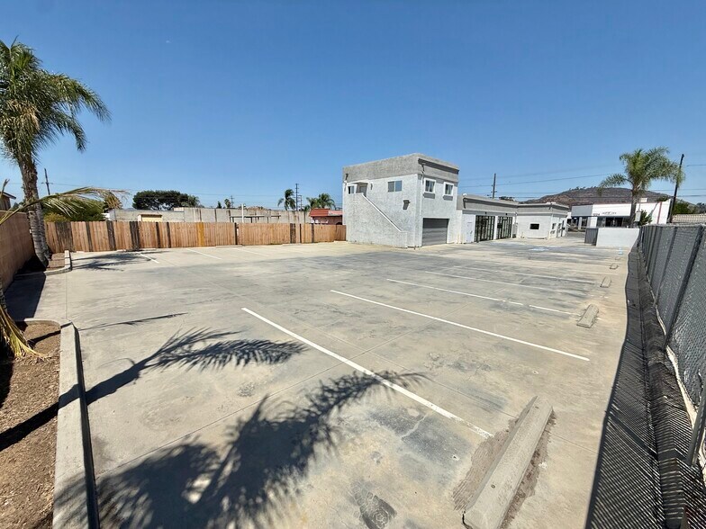 More Photos Of 1225 Broadway, El Cajon Storefront Retail Office For Lease