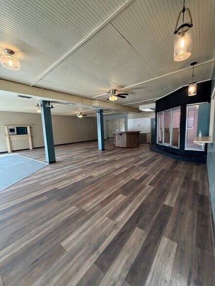 More Photos Of 2595 Avenue G NW, Winter Haven Specialty For Sale