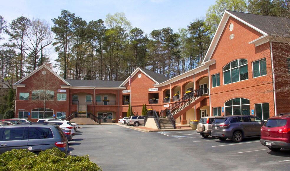 Primary Photo Of 137 Johnson Ferry Rd, Marietta Medical For Lease