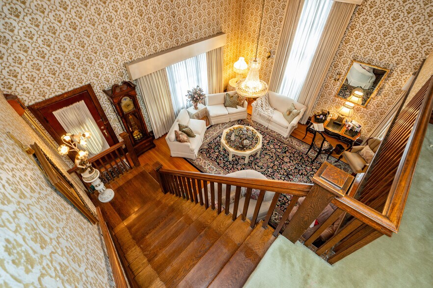 More Photos Of 90 Putnam Pike, Johnston Flex For Sale