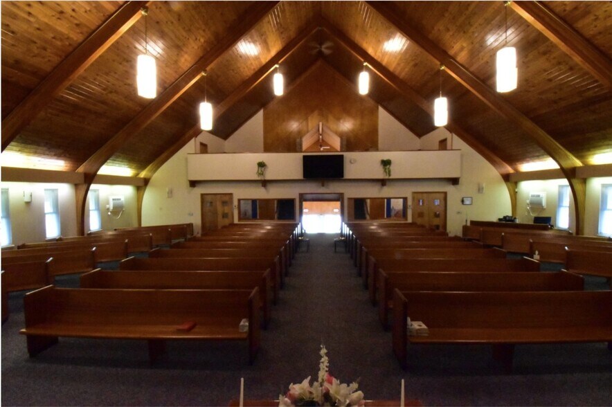 More Photos Of 16388 Allen Rd, Taylor Religious Facility For Lease