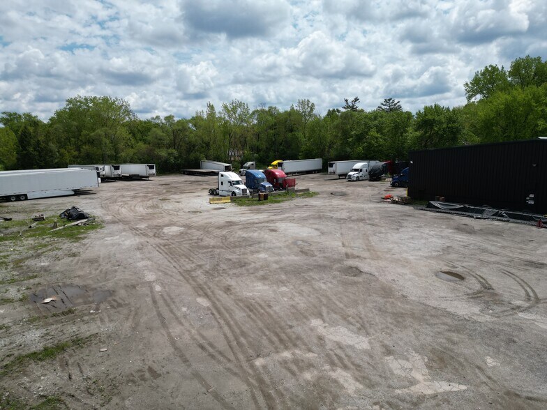 More Photos Of 17735 Chappel Ave, Lansing Industrial For Sale