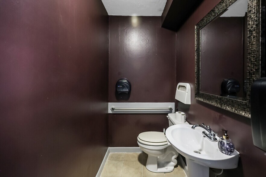 More Photos Of 338 Church St, Whitinsville Medical For Sale