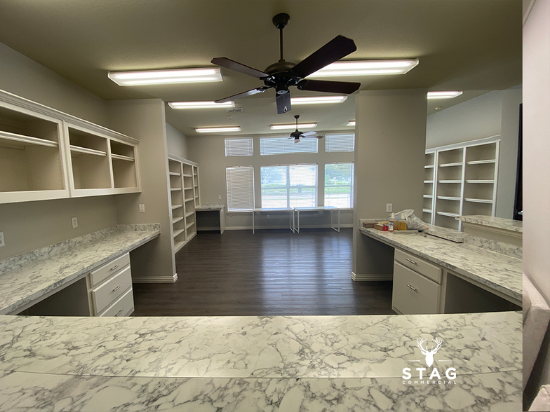 More Photos Of 3327 Colorado Blvd, Denton Medical For Lease