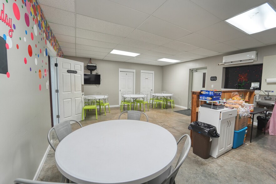 More Photos Of 27881 Salem Minor Hill Rd, Lester Sports And Entertainment For Sale