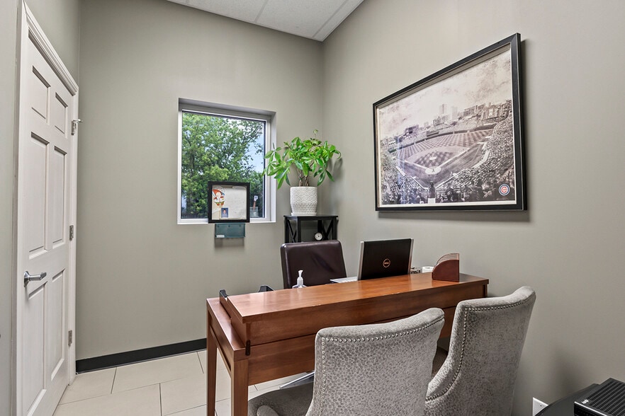 More Photos Of 2940 Weber Dr, Aurora Auto Repair For Sale