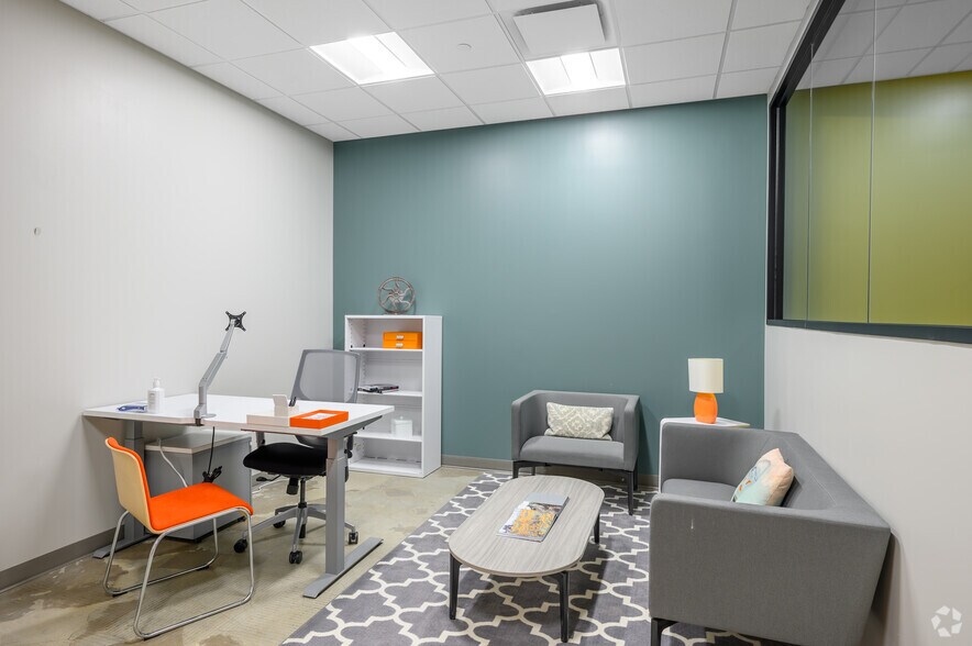 More Photos Of 1101 Wilson Blvd, Arlington Coworking Space