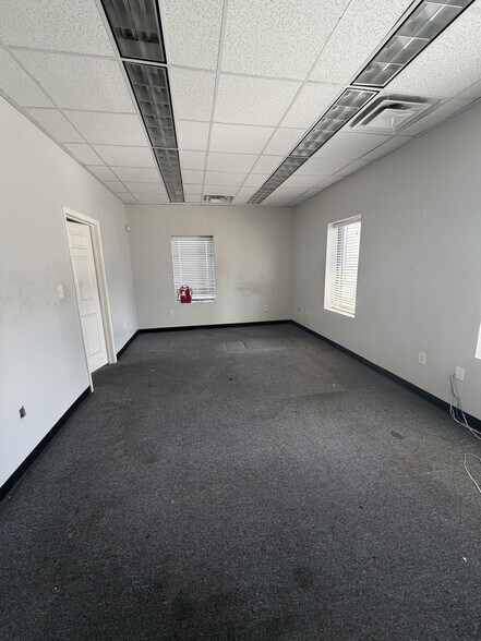 More Photos Of 131 Elliana Way, Summerville Unknown For Lease