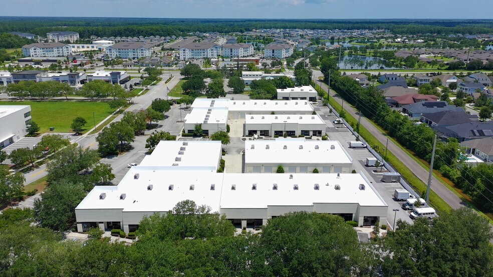 More Photos Of 280 Business Park Cir, Saint Augustine Light Distribution For Lease