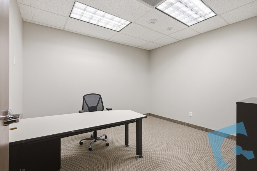More Photos Of 250 Decker Dr, Irving Office For Lease
