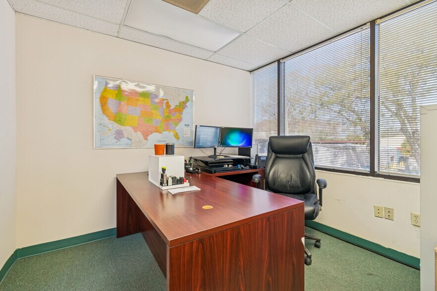 More Photos Of 3816 Gunn Hwy, Tampa Loft Creative Space For Sale