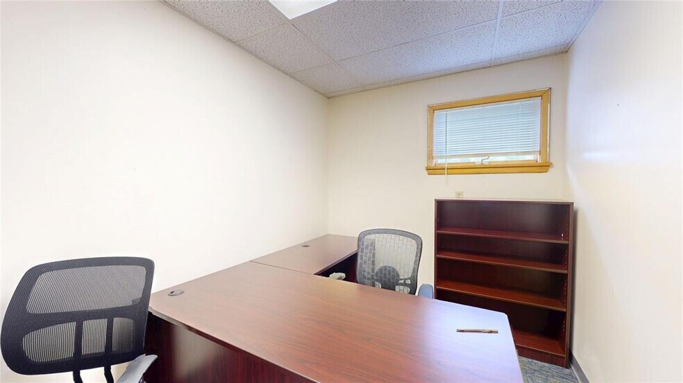 More Photos Of 213 E 41st St, Erie Office For Sale