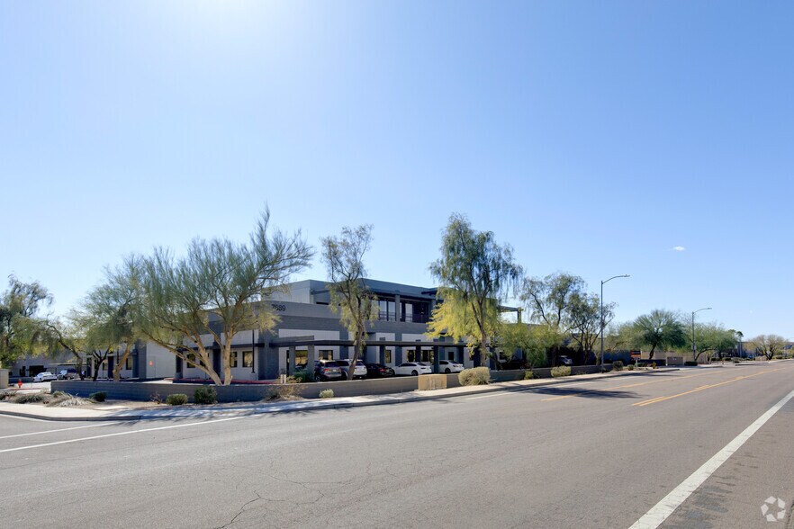 More Photos Of 7689 E Paradise Ln, Scottsdale Coworking Space