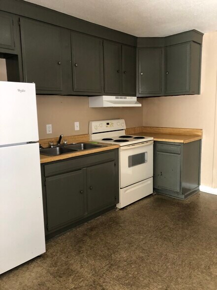 More Photos Of 2630-2670 W Pensacola St, Tallahassee Apartments For Sale