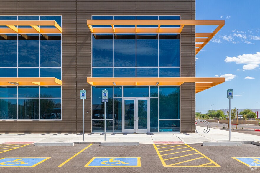 More Photos Of 13290 W Sweetwater Ave, Surprise Distribution For Lease