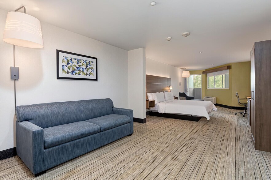 More Photos Of 611 S Westlake Ave, Los Angeles Hotel For Sale