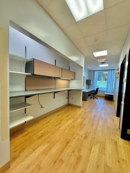 More Photos Of 1125 E Michigan Ave, Battle Creek Unknown For Lease