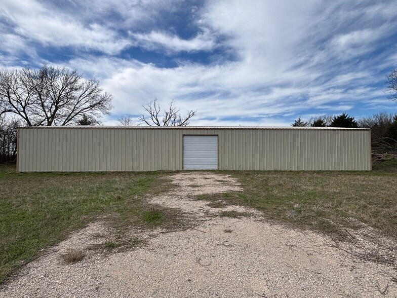 More Photos Of 8290 Centennial Farms Dr, Coyle Warehouse For Sale