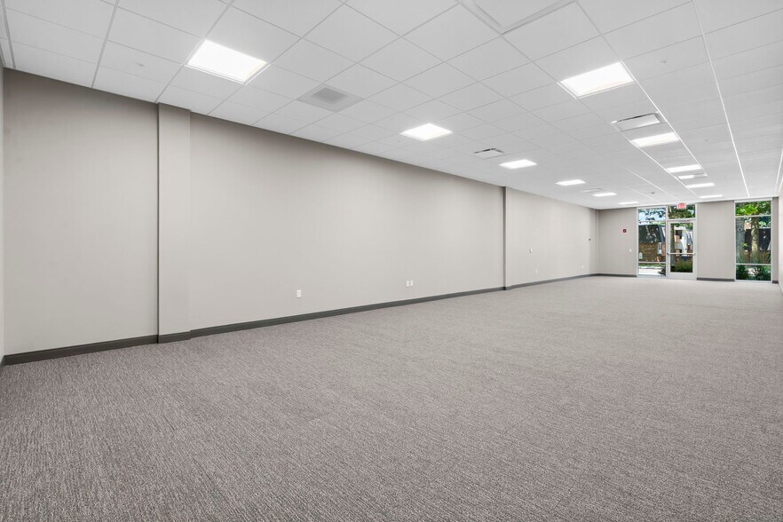 More Photos Of 1724 S Luster Ave, Springfield Office For Lease