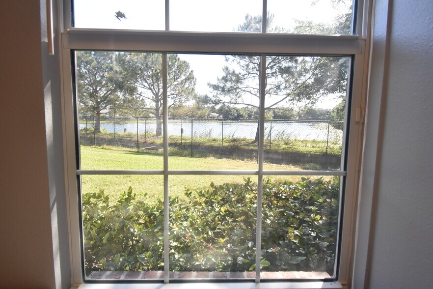 More Photos Of 1377 Providence Rd, Brandon Medical For Lease